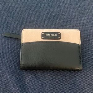 Kate Spade Pre-owned Med Slim Bifold Wallet Pink & Black